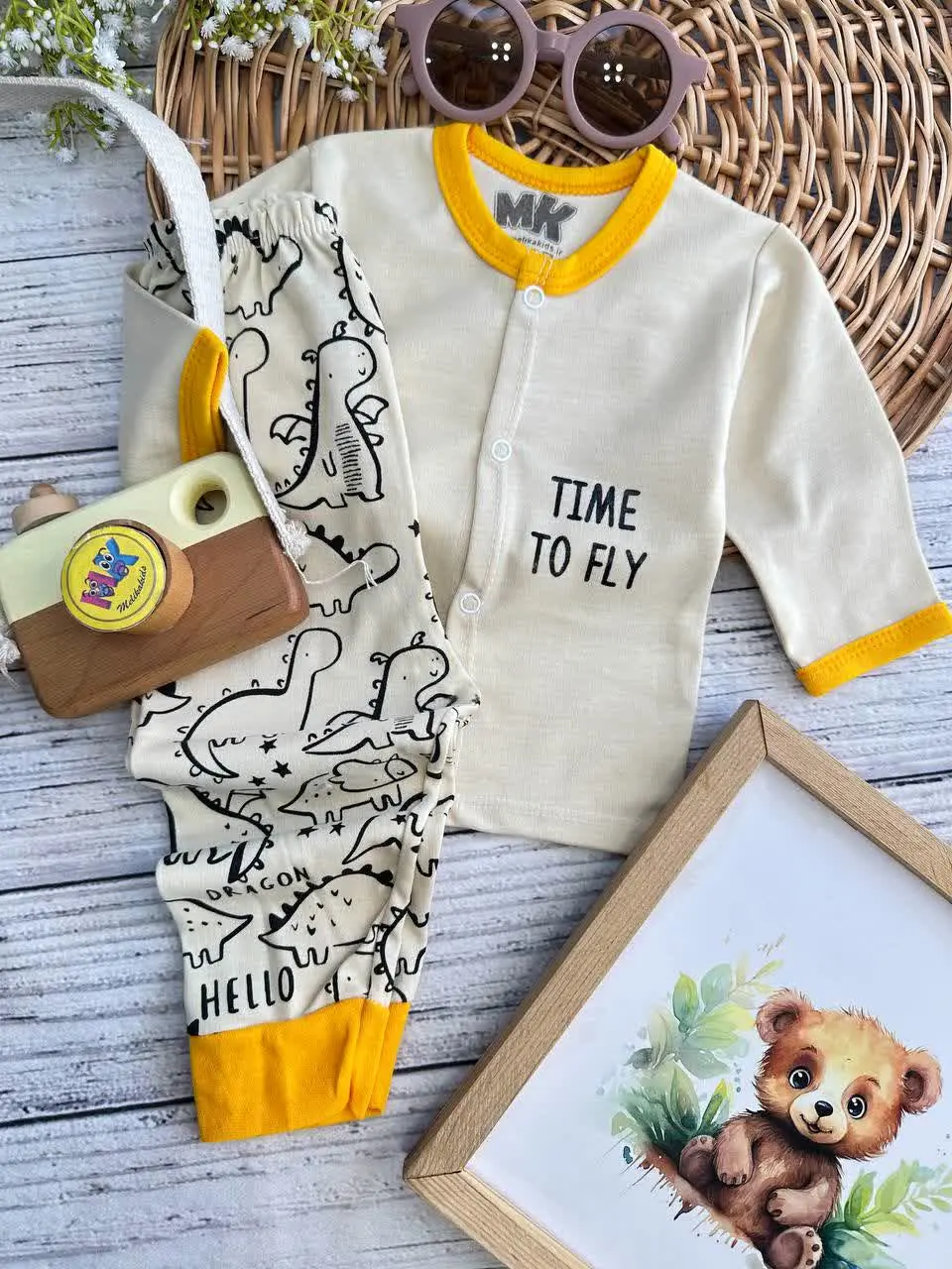 بلوز جلودکمه و شلوار دایناسور شیری نوزادی و کودک ۱۷۳۲۰۴ 
