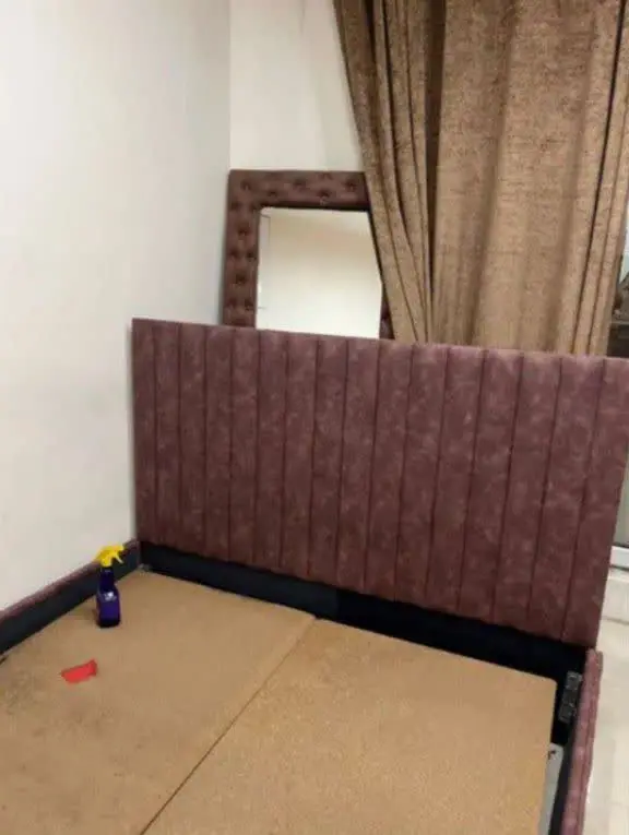 به همراه کف تخت