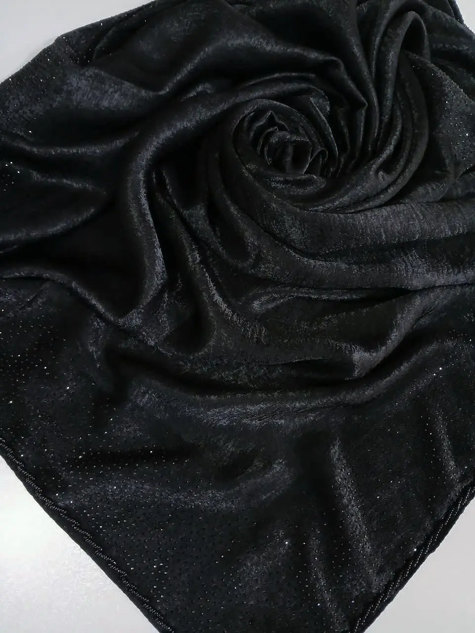 روسری کوپرا دور منجوق