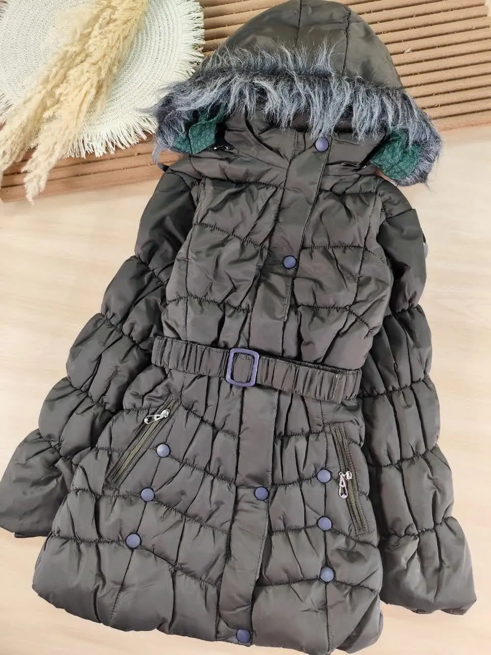 کاپشن ساناز