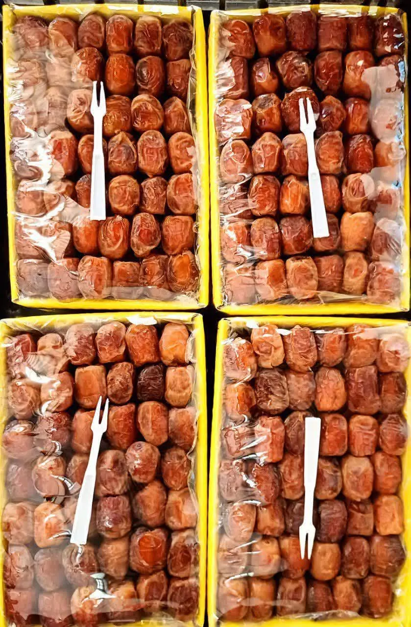 خرما مرداسنگ 
