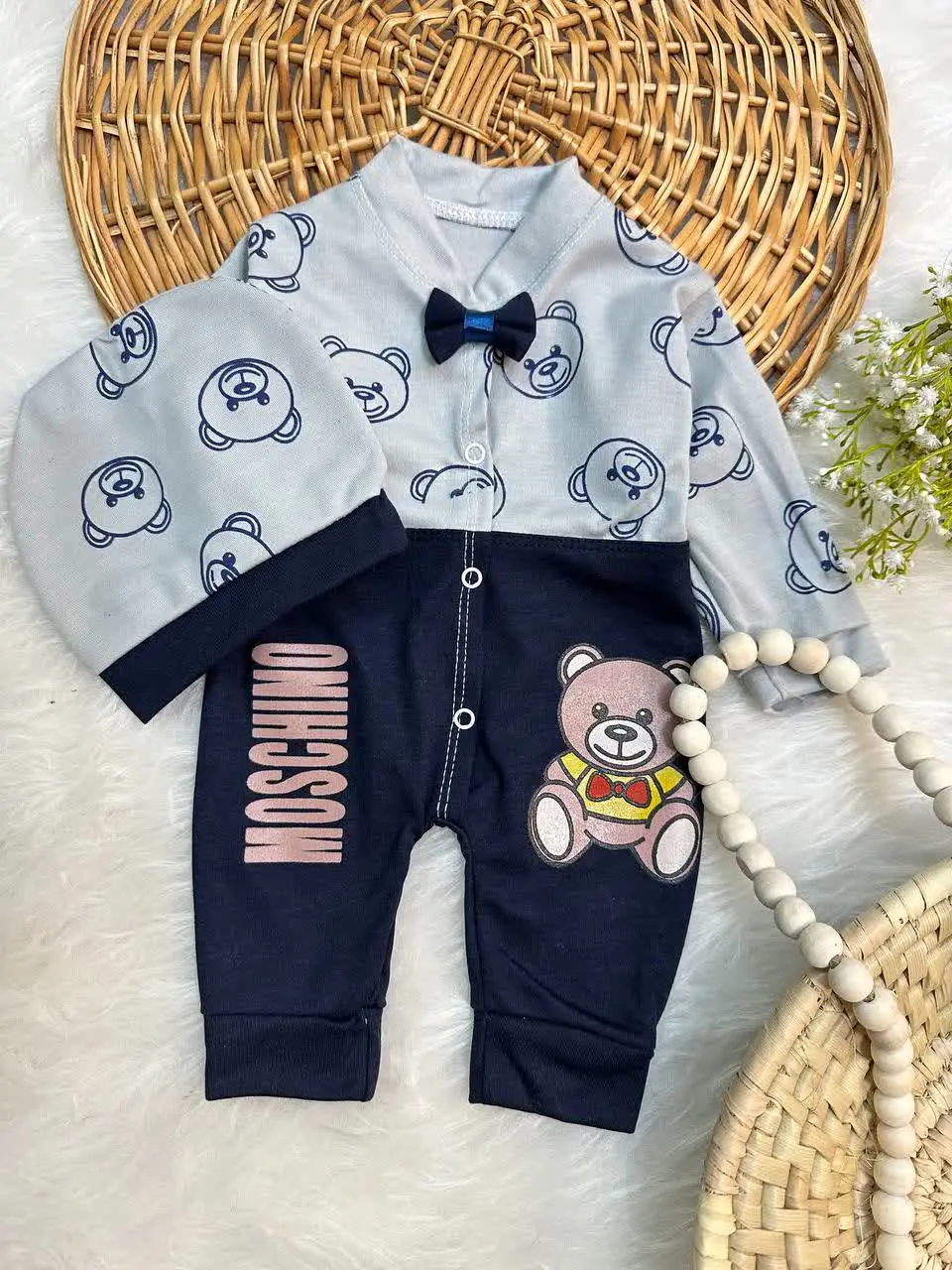 سرهمی جلودکمه طرح موسچینو طوسی سورمه‌ای نوزادی و کودک کد ۱۱۲۰۸۸ 
