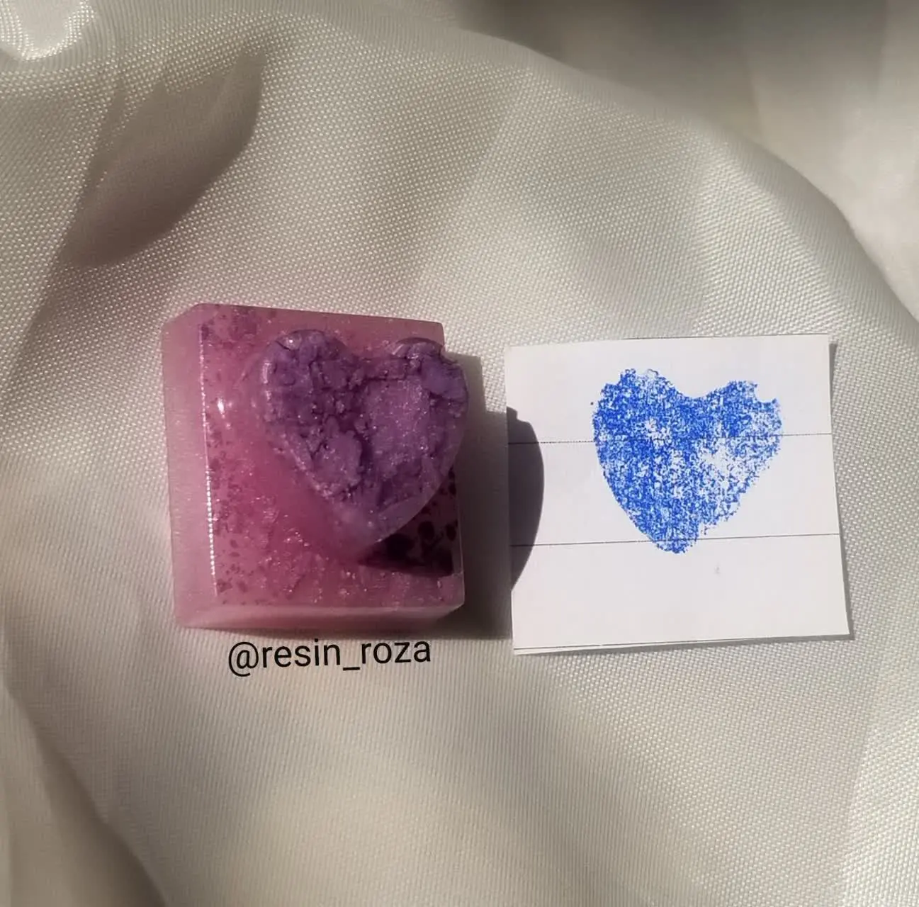 ✅در مدل‌های: 🤍، 😀، 😘، 😍، 👍، # موجود است. 
