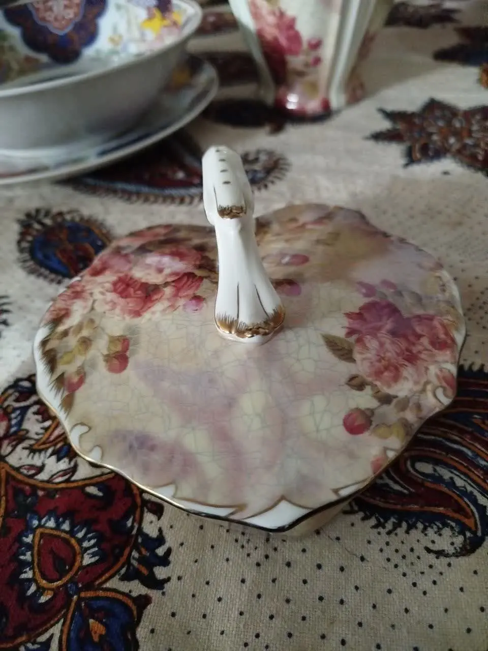 شکلات. خوری قلبی لمونژ مورد...