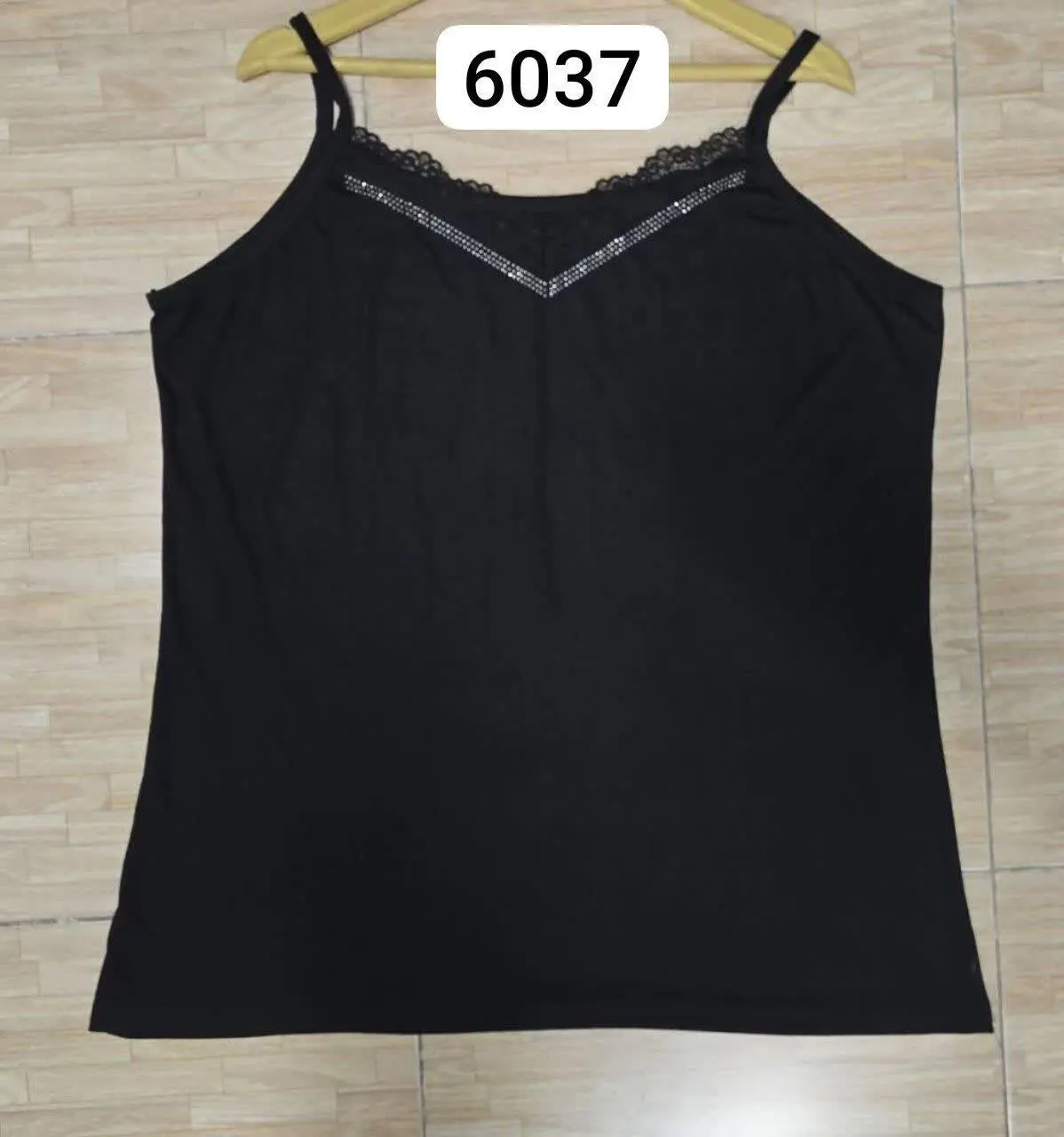 در هوای گرم، تاپ بندی زیر م...