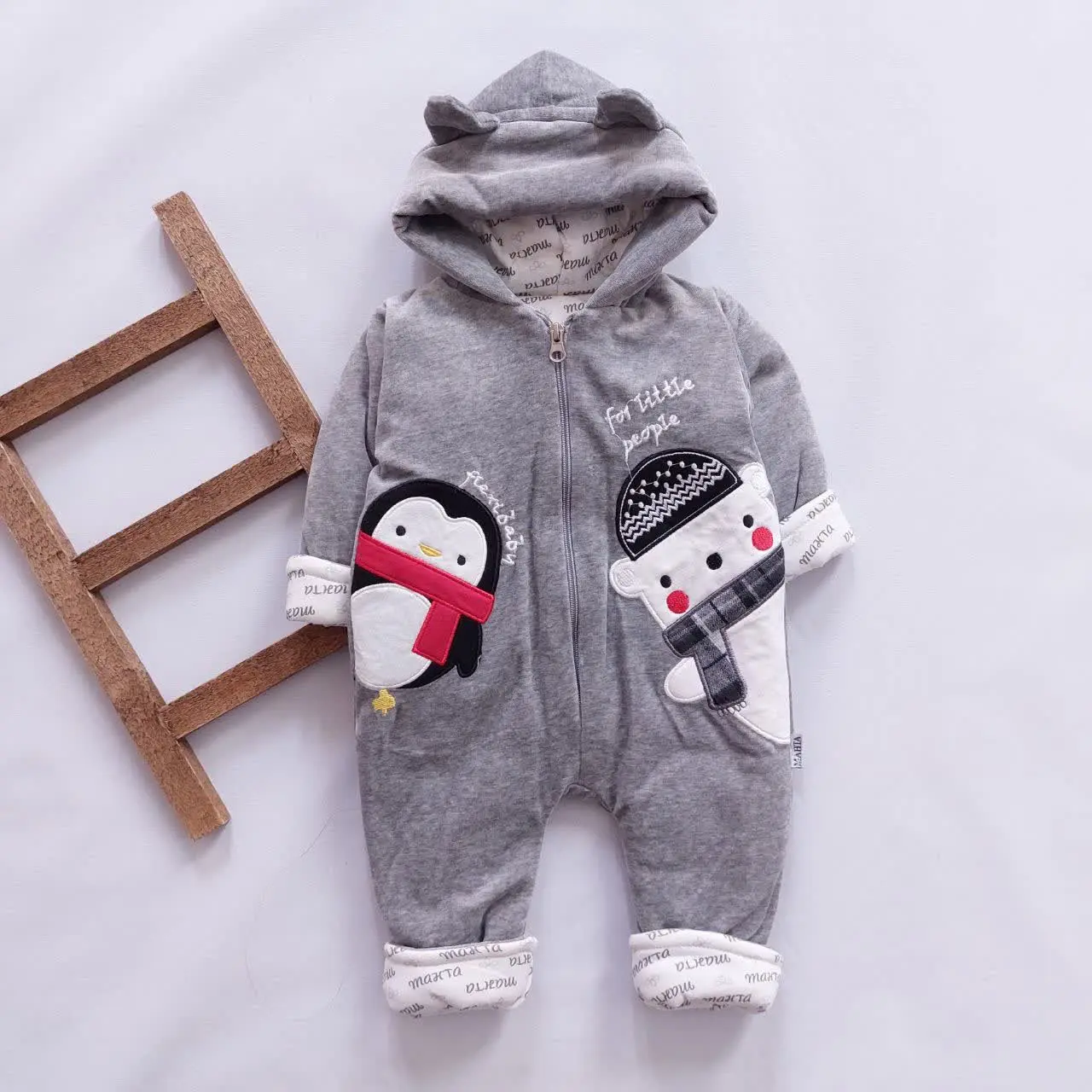 کاپشن سرهمی طوسی پنگوئن
