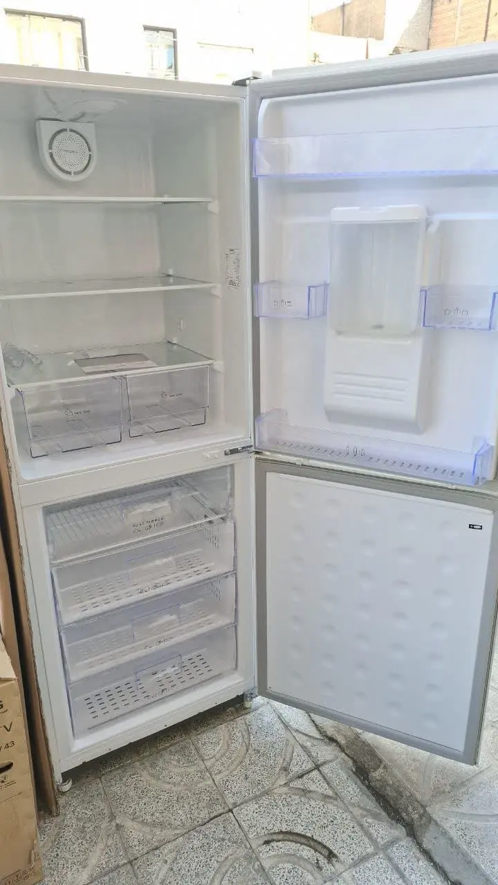 یخچال فریزر ۲۴فوت اسنوا اکبند
