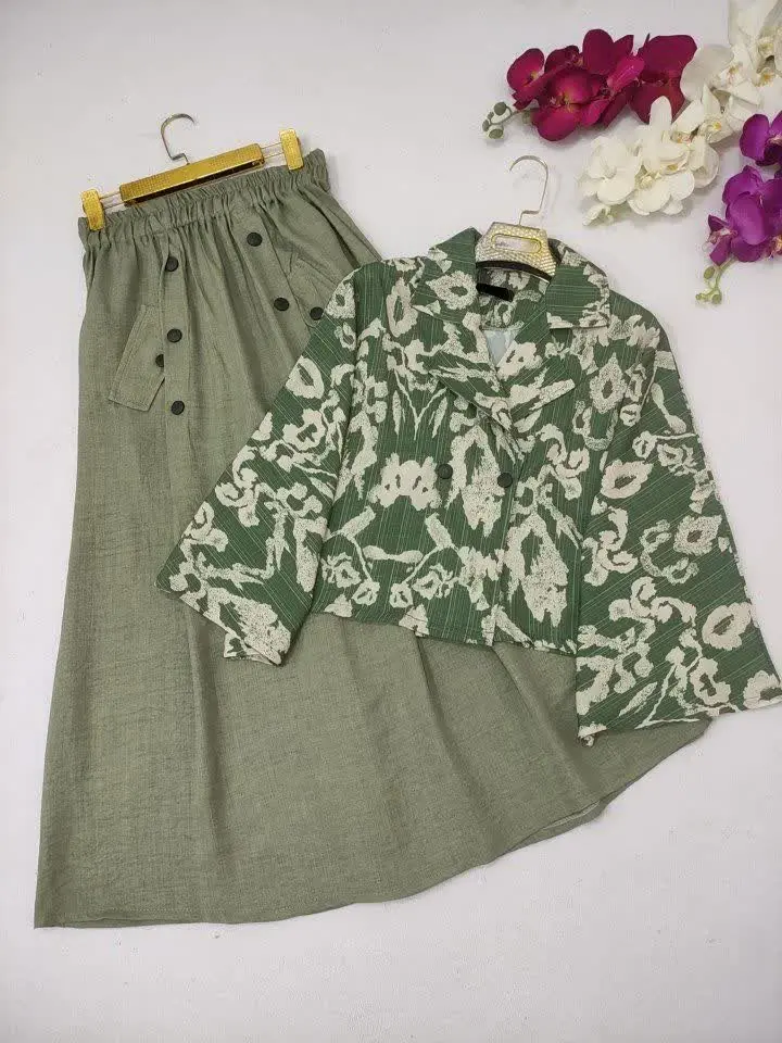 ط🍃نام: ست شومیز دامن ناهید
