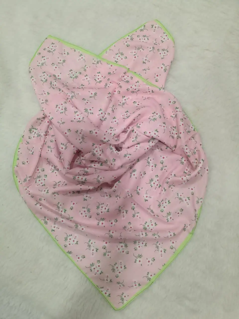 خیلی خیلی ملیح و دخترونه😊
