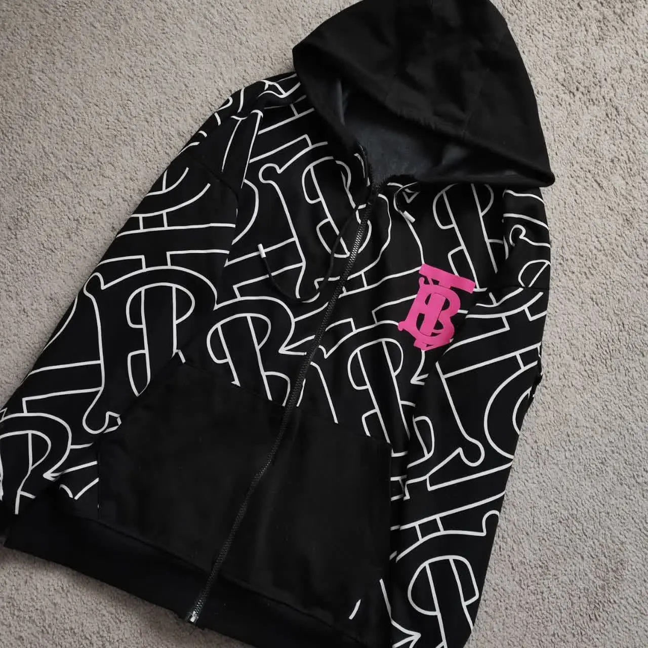 نام: سویشرت Bt