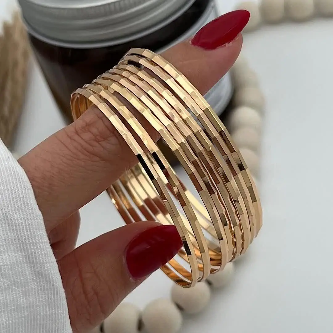 ✨طرحو نقش دخترونش ظریف پسنده 🤩👌😍
