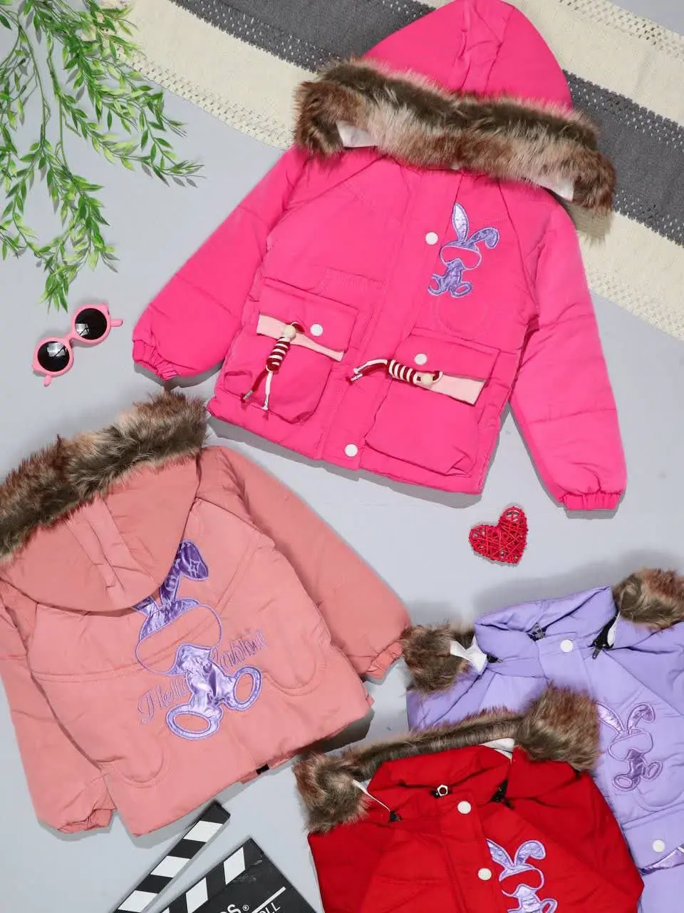 👫کاپشن دخترانه گلدوزی خرگوش...