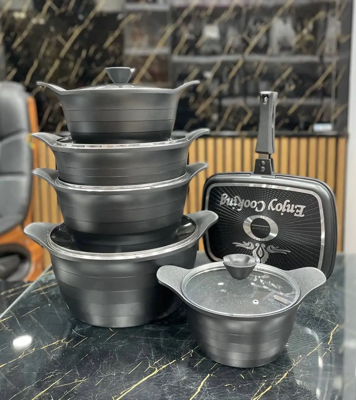 سرویس قابلمه ۱۲پارچه DOULTON💥