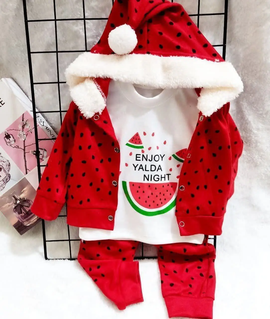 نام: سه تیکه یلدایی
