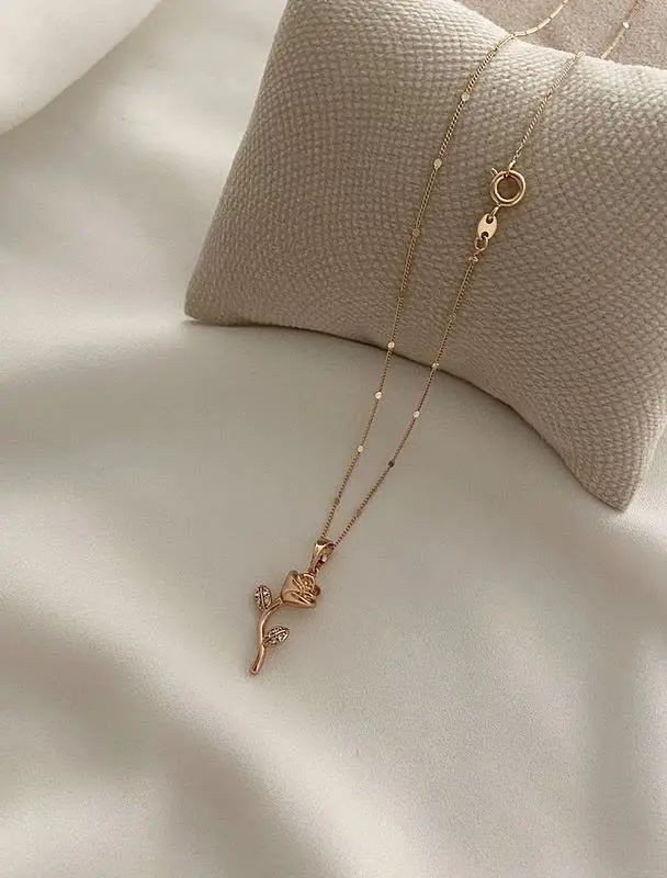 ❤️ قدیمی‌ترین و محبوب‌ترین رز دنیا 🥰😍🌹
