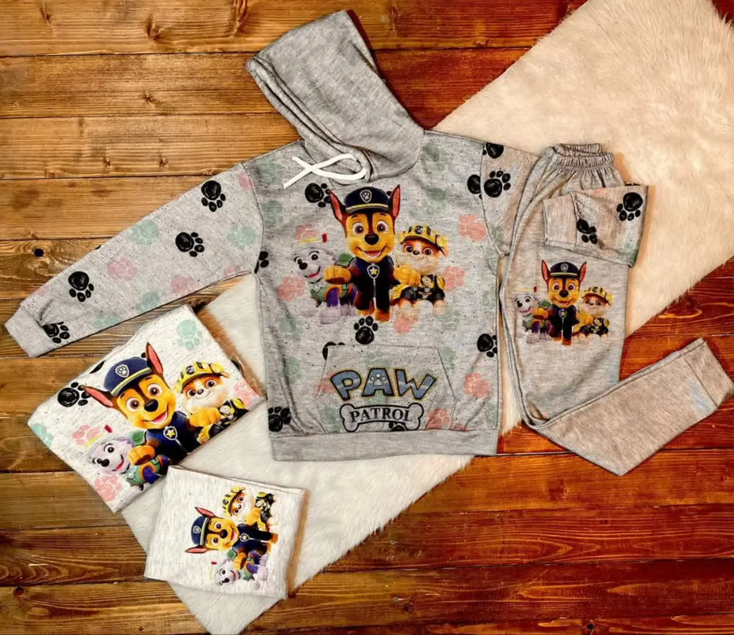 ❇️ هودی و شلوار 
