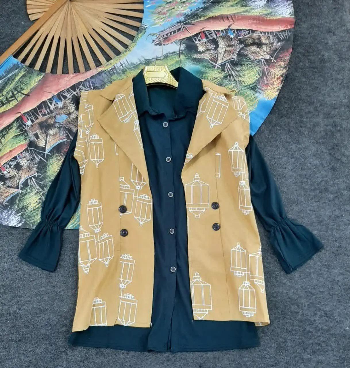 👚نام: شومیز مانتویی کاملیا حراجی
