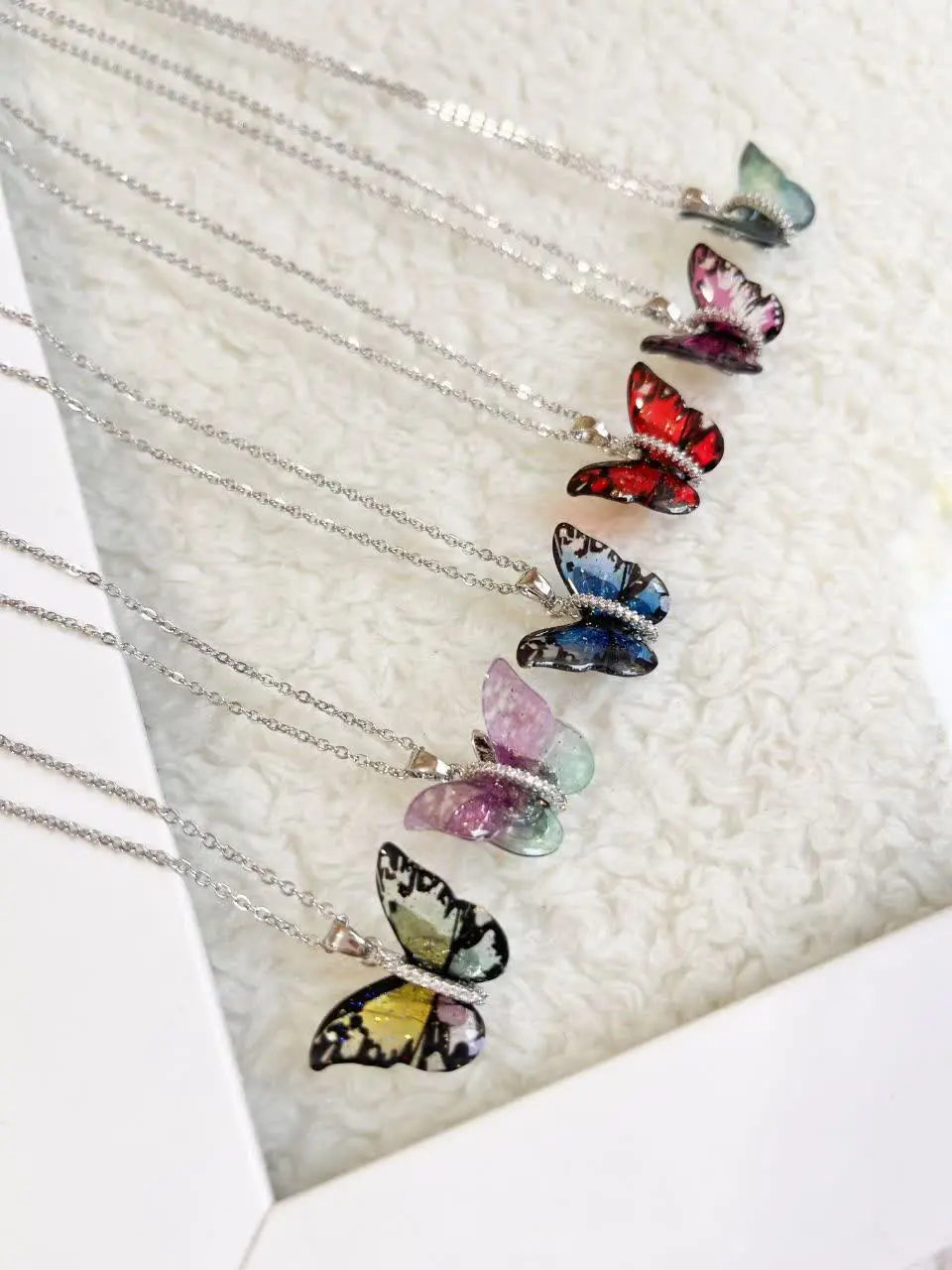 ♦️گردنبند دخترانه پروانه ۱۰۸۱۱۹۱۶۲
