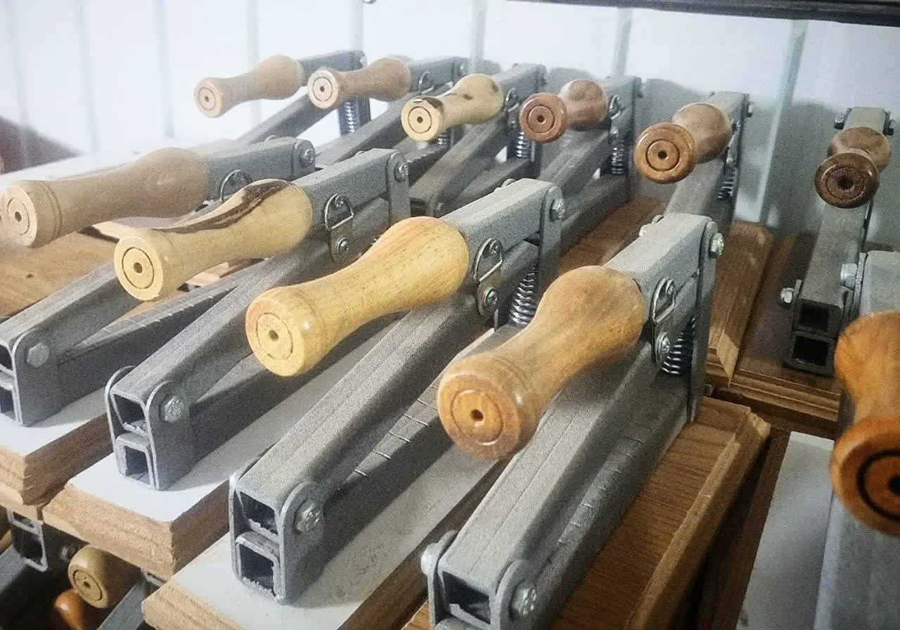 پیچ مهره کاسه نمدی