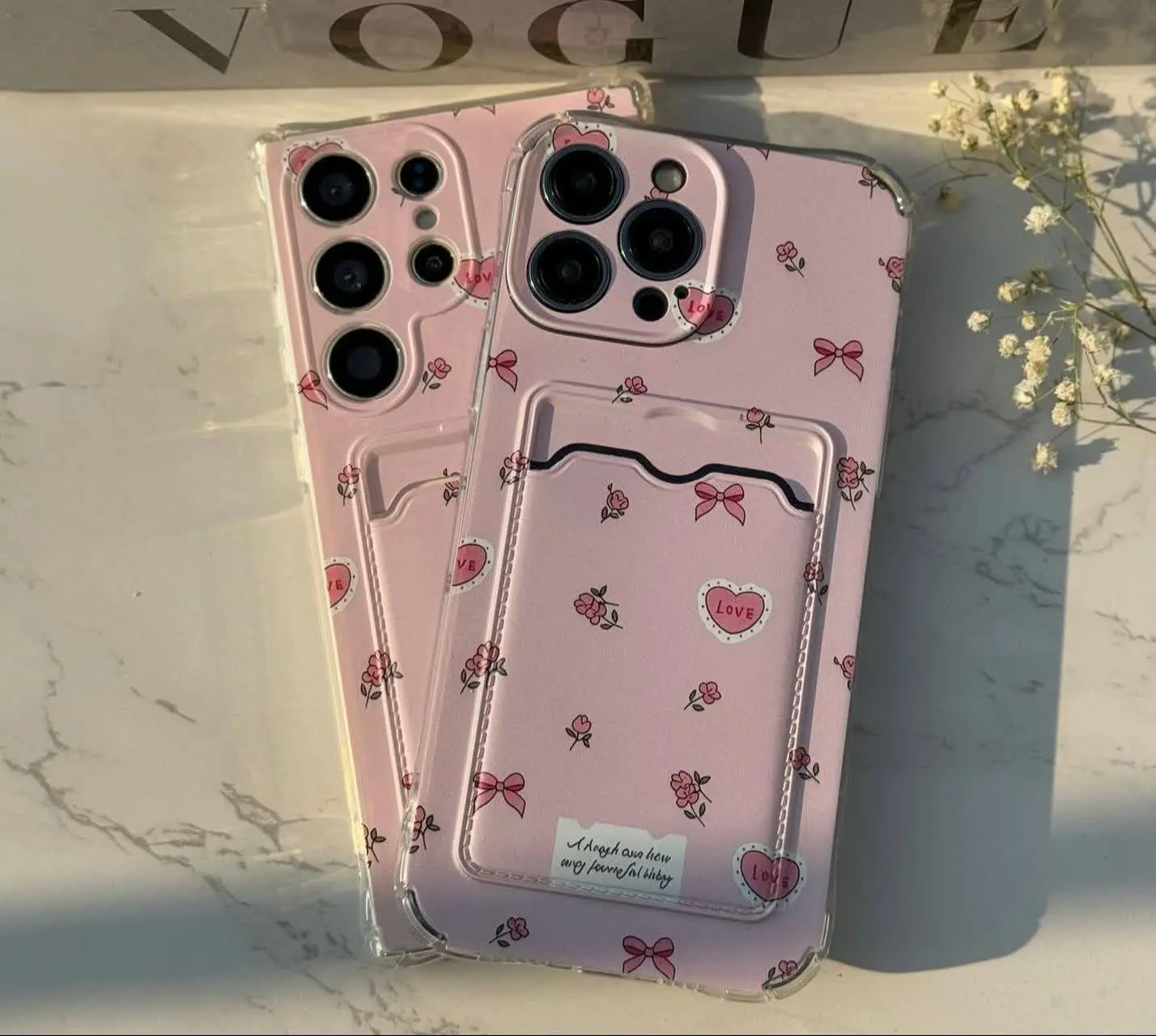 📱مدل قاب: ی قاب فوق العاده زیبا و شیک دخترونه … در عین زیبایی سر و سنگین و مجلسی با جا کارت کاربردی مخصوص عزیزانی که قاب خاص دخترونه میخواستن برای انواع #آیفون #شیائومی و #سامسونگ 
