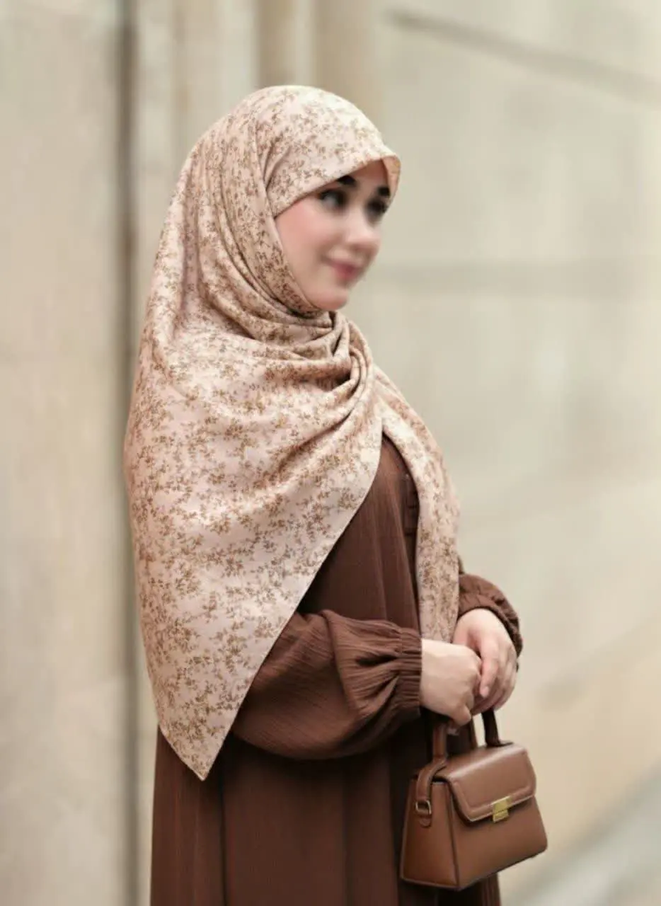 رنگ خنثی و دلنشین این کار،...