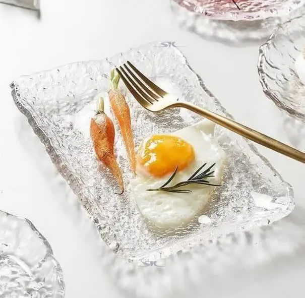 دیس و رولت خوری یخی