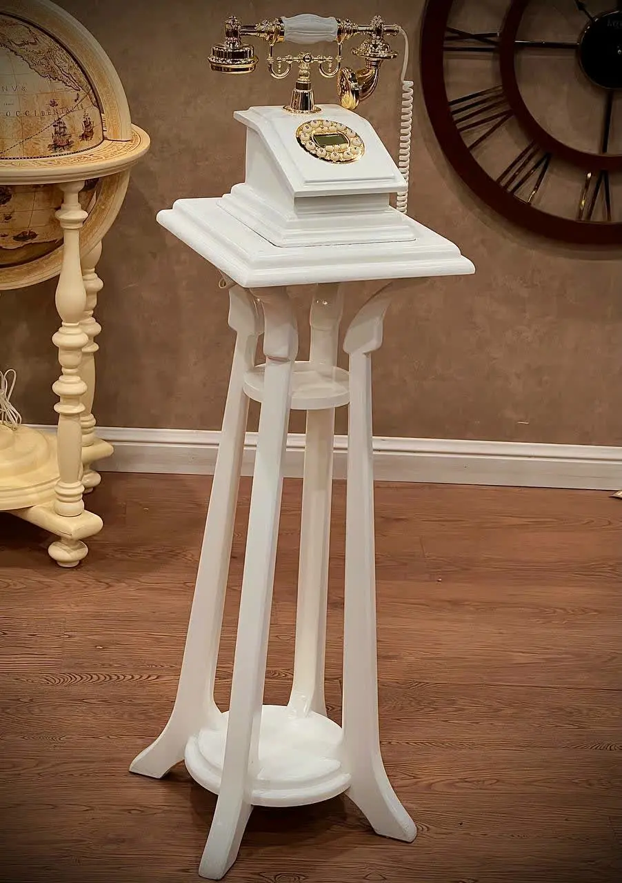 تلفن ۴ پایه سفید