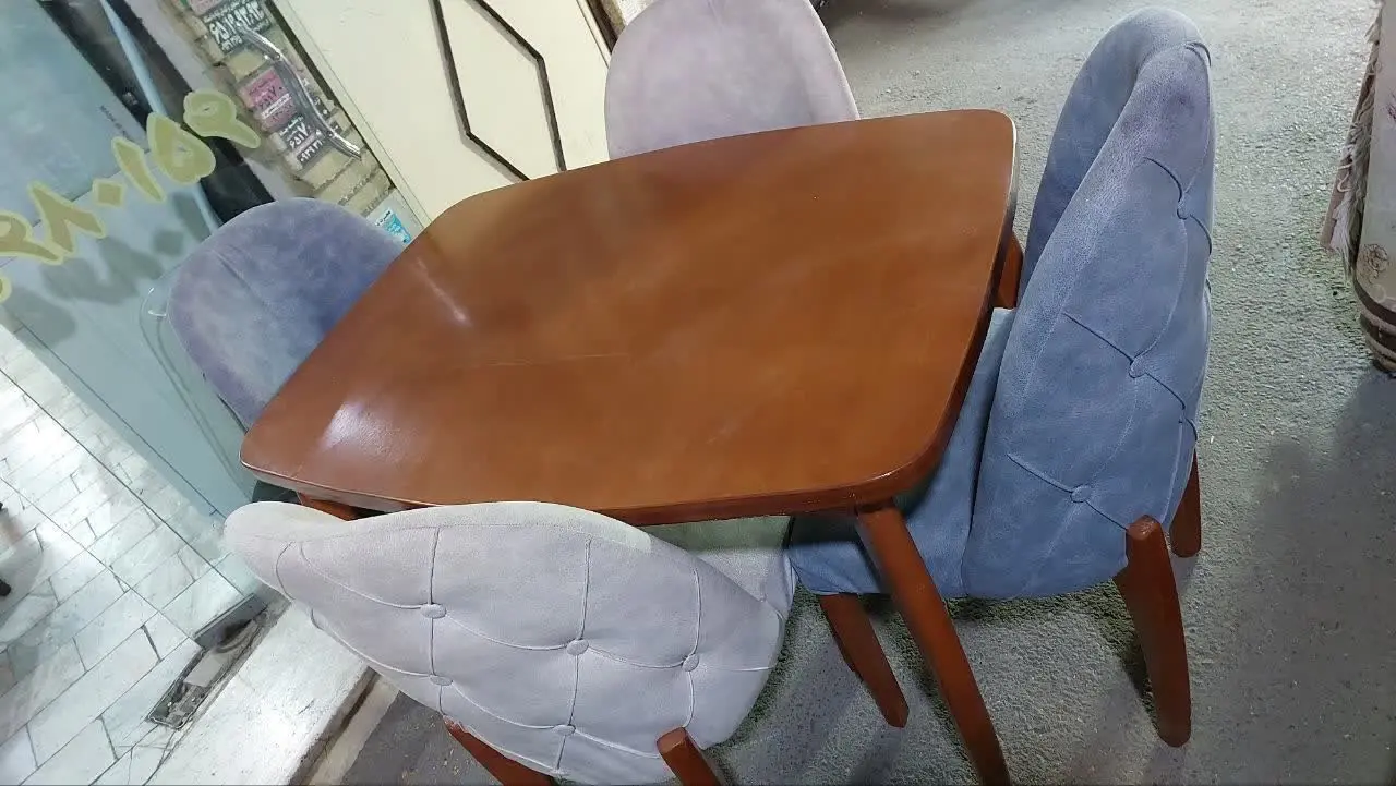 میز ناهار خوری ۴ نفره