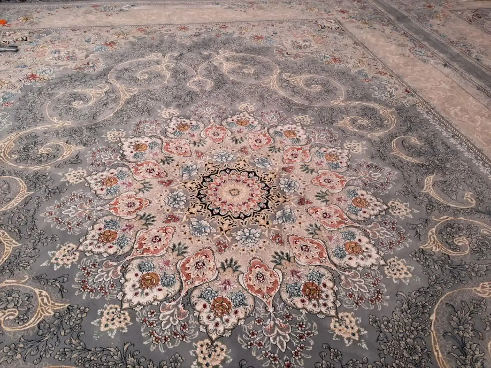 🌼یه جفت فرش ۱۲ متری ۷۰۰ شانه🌼
