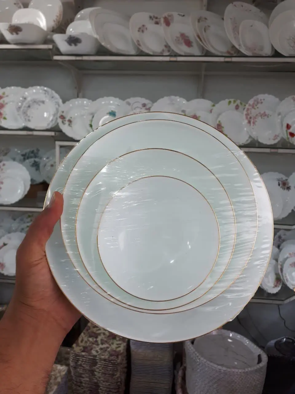 📌کاسه گرد مربع و دیس بیضی ۴ سایز لب طلا پارس اوپال 😍👆
