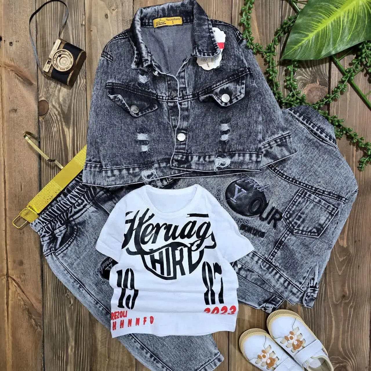 نام: سه تیکه جین پسرانه your