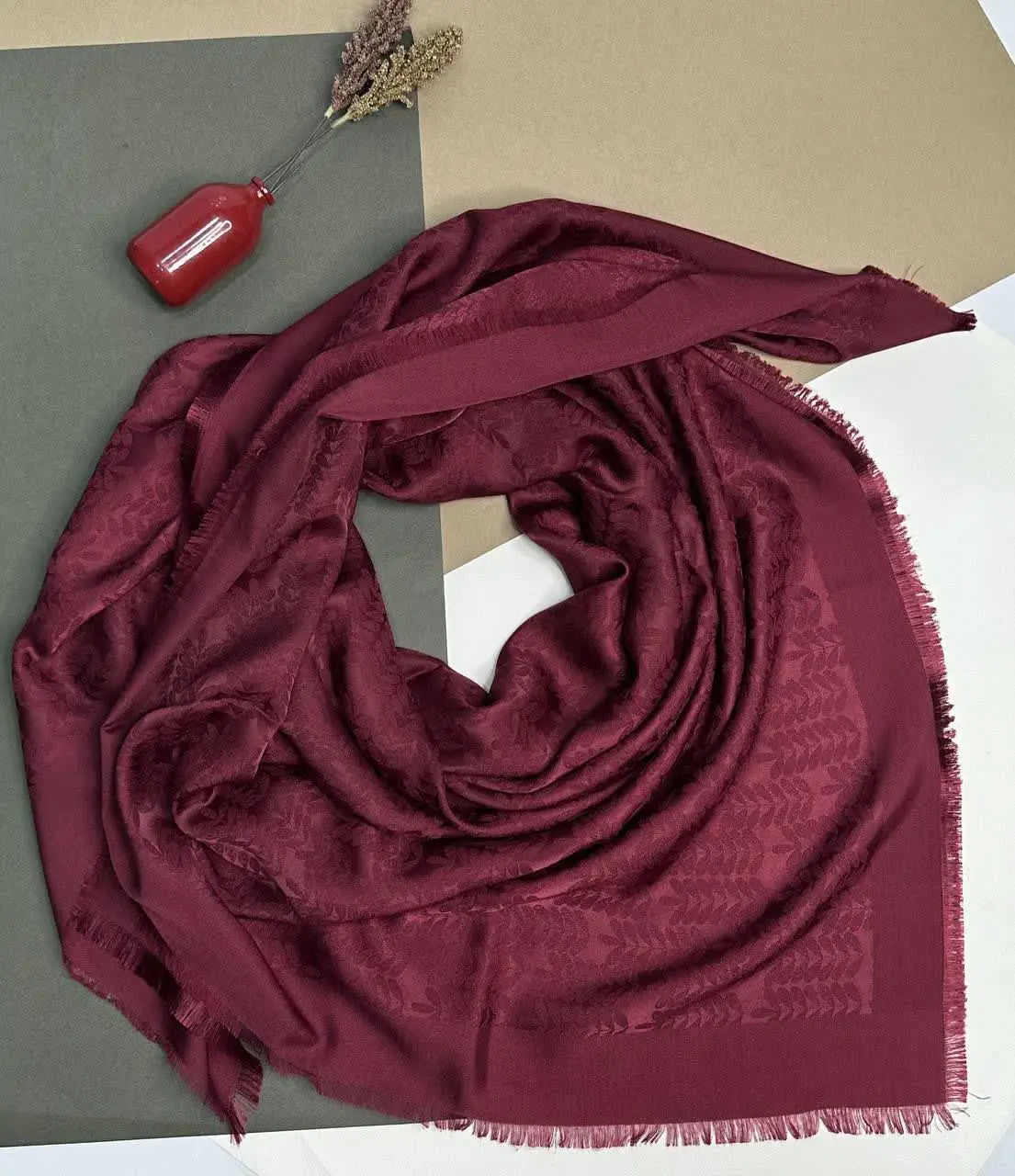 💵قیمت روسری: ۳۱۰تومان💵