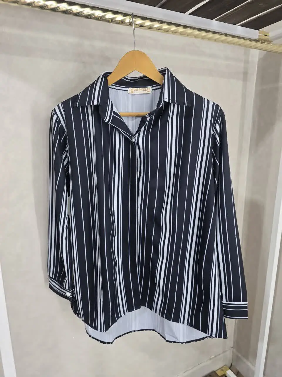 شومیز دکمه مخفی