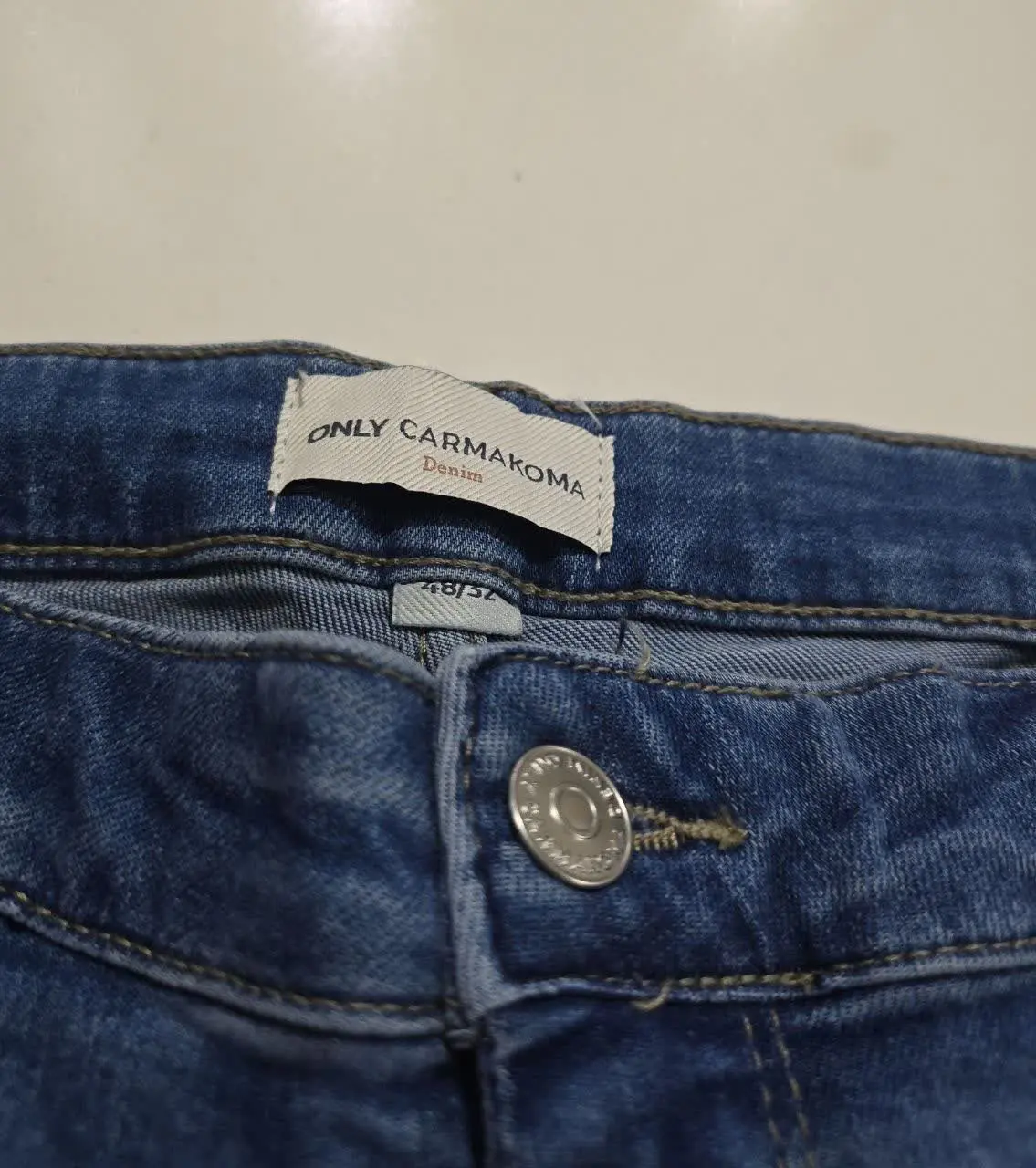 شلوار جین نیم بگ کیفیت عالی...