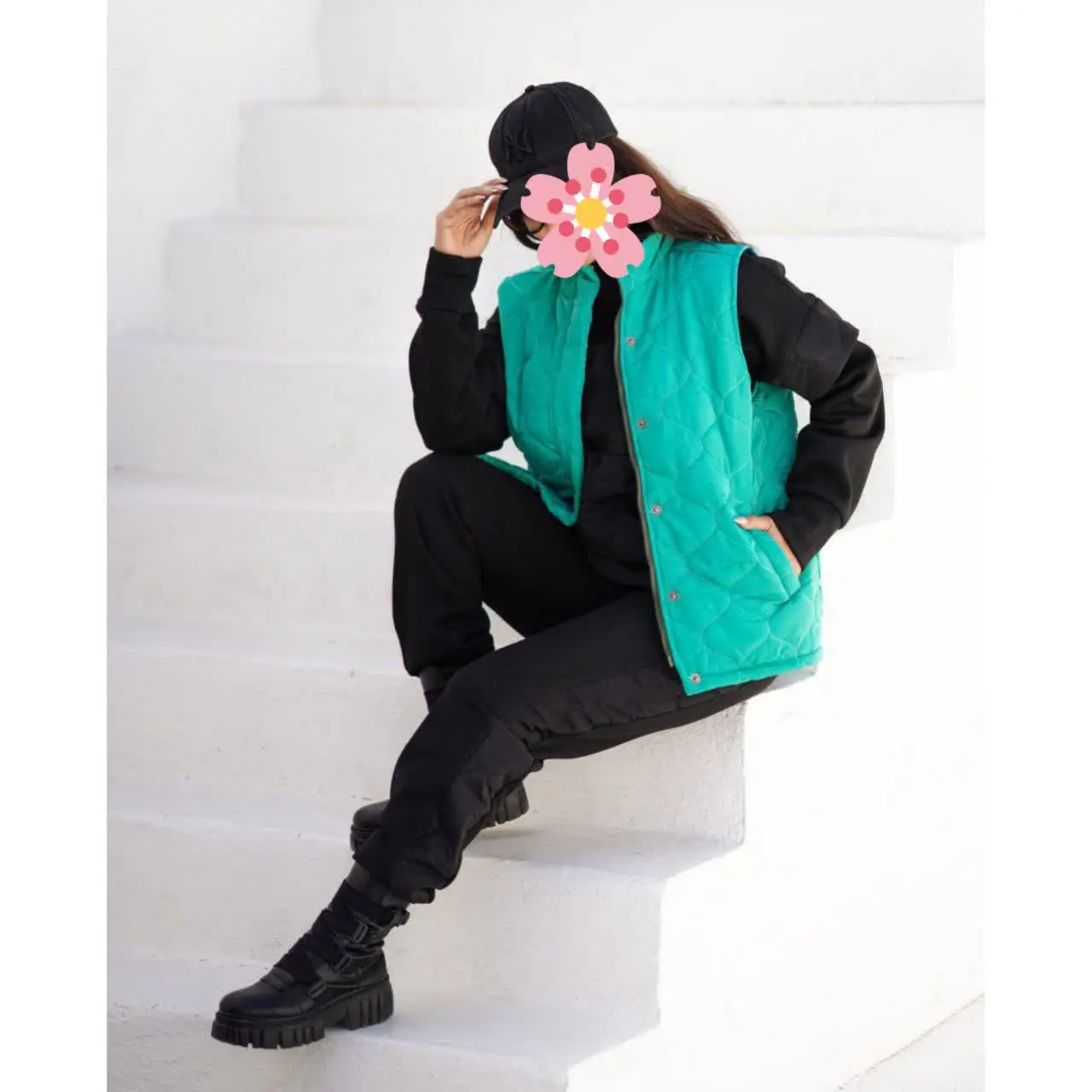 نام: پافر یقه ایستاده
