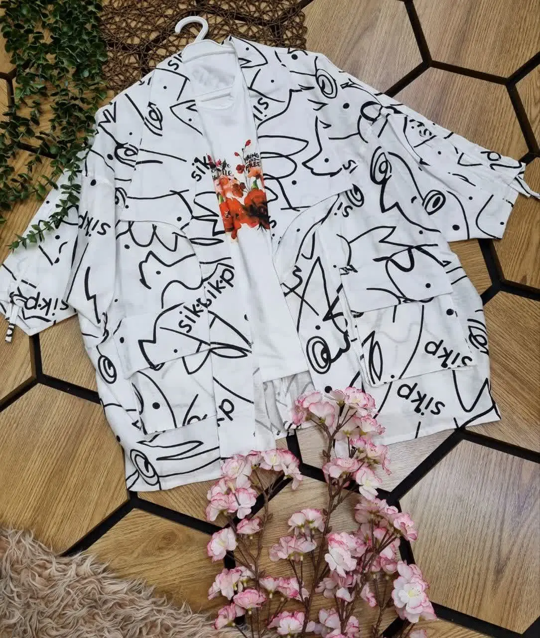 🇮🇷🧥🧶👗👚🎽👕👖👔💎
