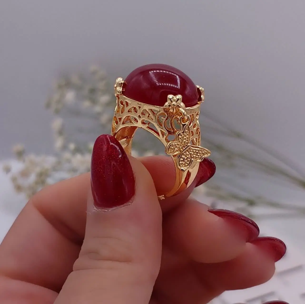 انگشتر سنگ دار با آویز پروا...