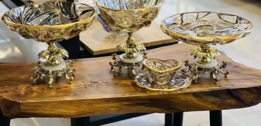 💥 سرویس ۳۳ پارچه پیکسل لب طلا اکلیل 
