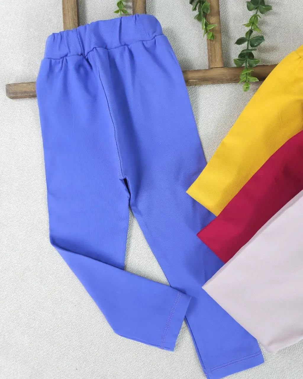 لگ دخترانه پرنیا