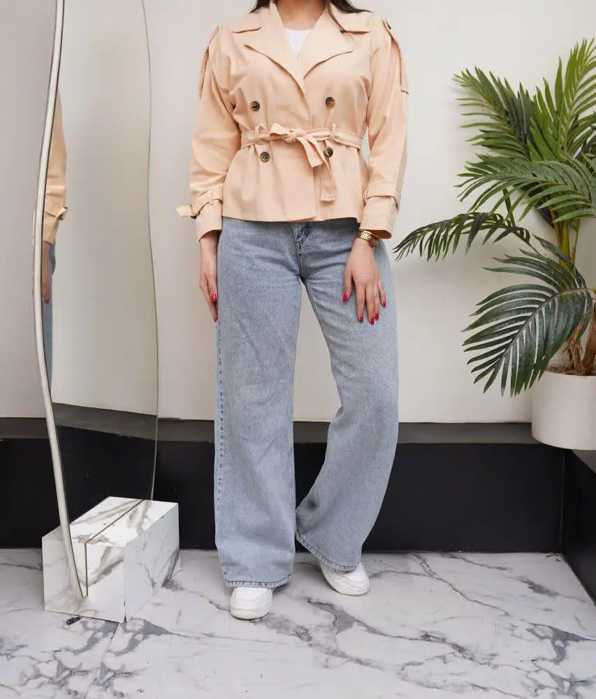 ✅️کمربند از جنس خود کار دارد