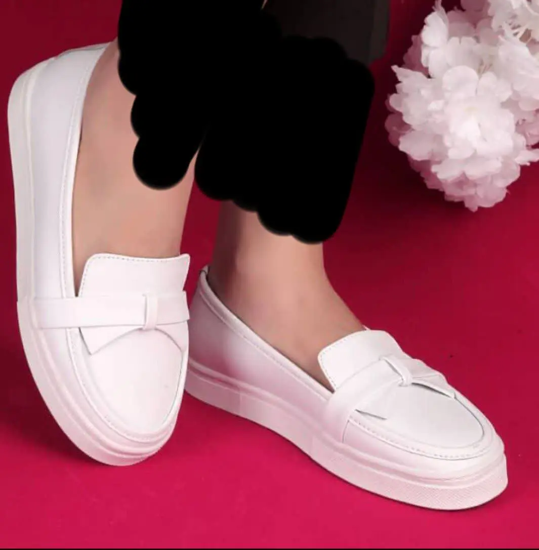 رنگبندی مشکی، سفید، کرم