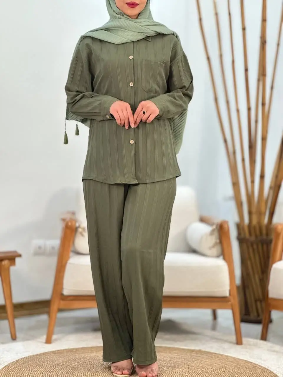 ☔️نام: مانتو شلوار آیوا
