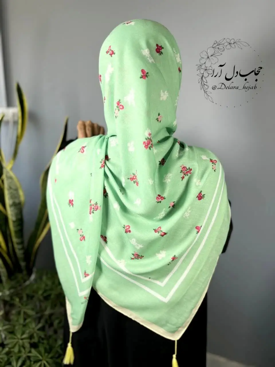 نگم از طرح و رنگ‌این روسری خوشگلممم🤩 یه رنگ خاص با یه طرح خلوت 🥰❤️😍
