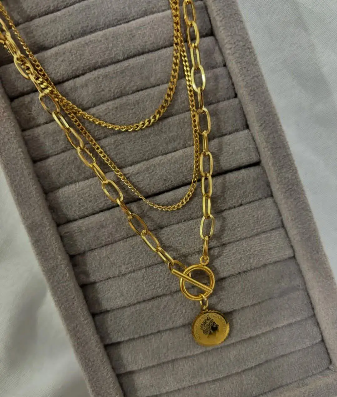 یه نمونه دیگه از گردنبند‌های سه ردیفه 🤗
