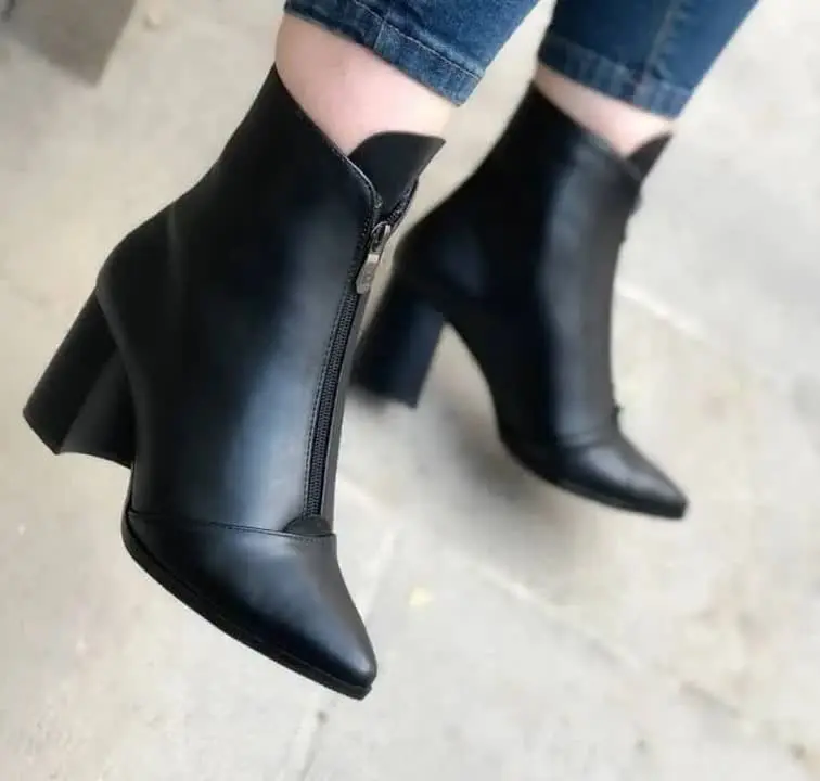 🖋نام: بوت پاشنه دار زیپی