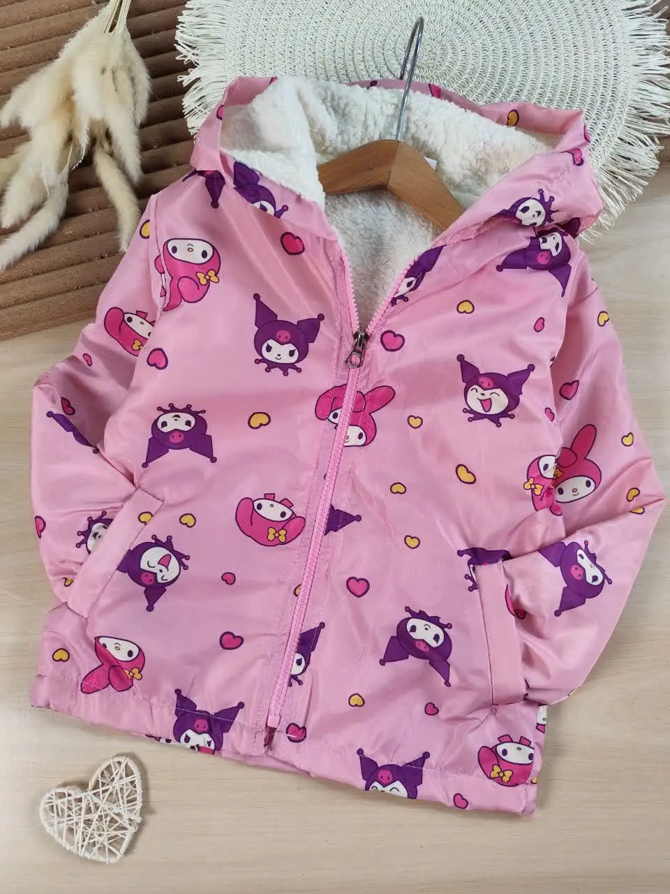 کاپشن کرومی و رنگین کمان