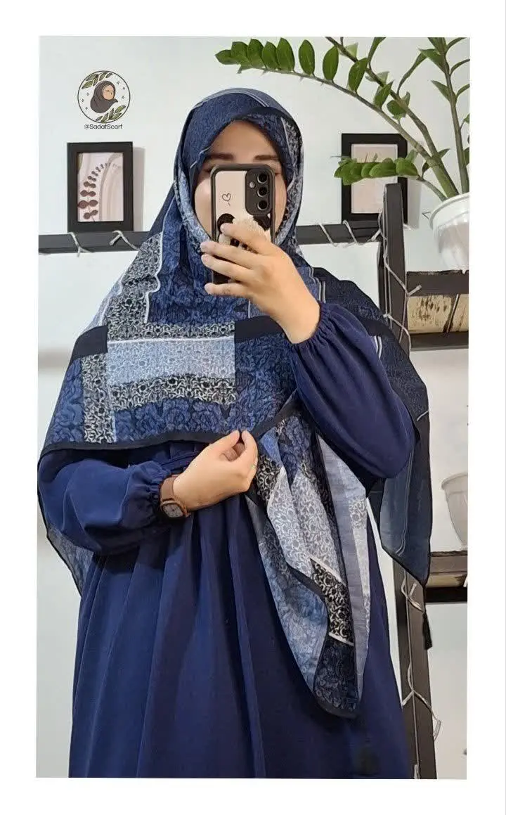 روسری گل گلی سنتی منگوله دار🫐
