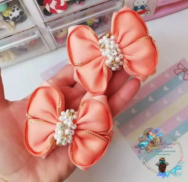 پاپیون رنگ سال
