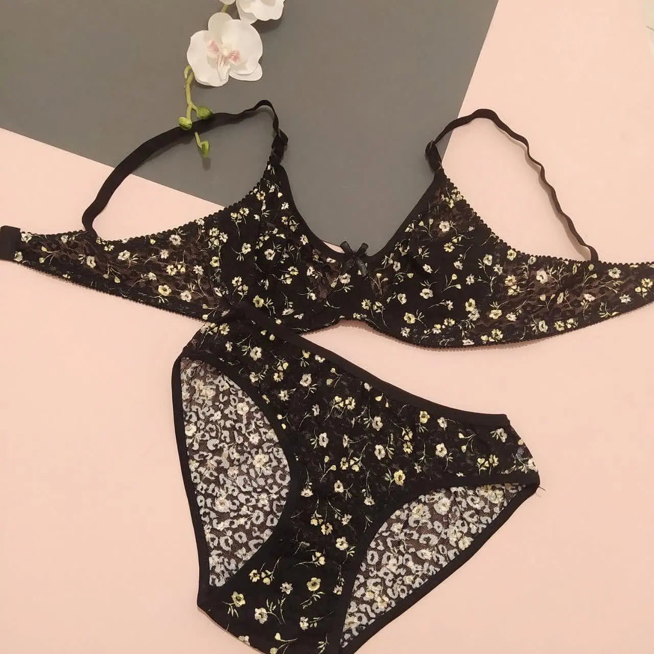 ست تمام دانتل 😍😍
