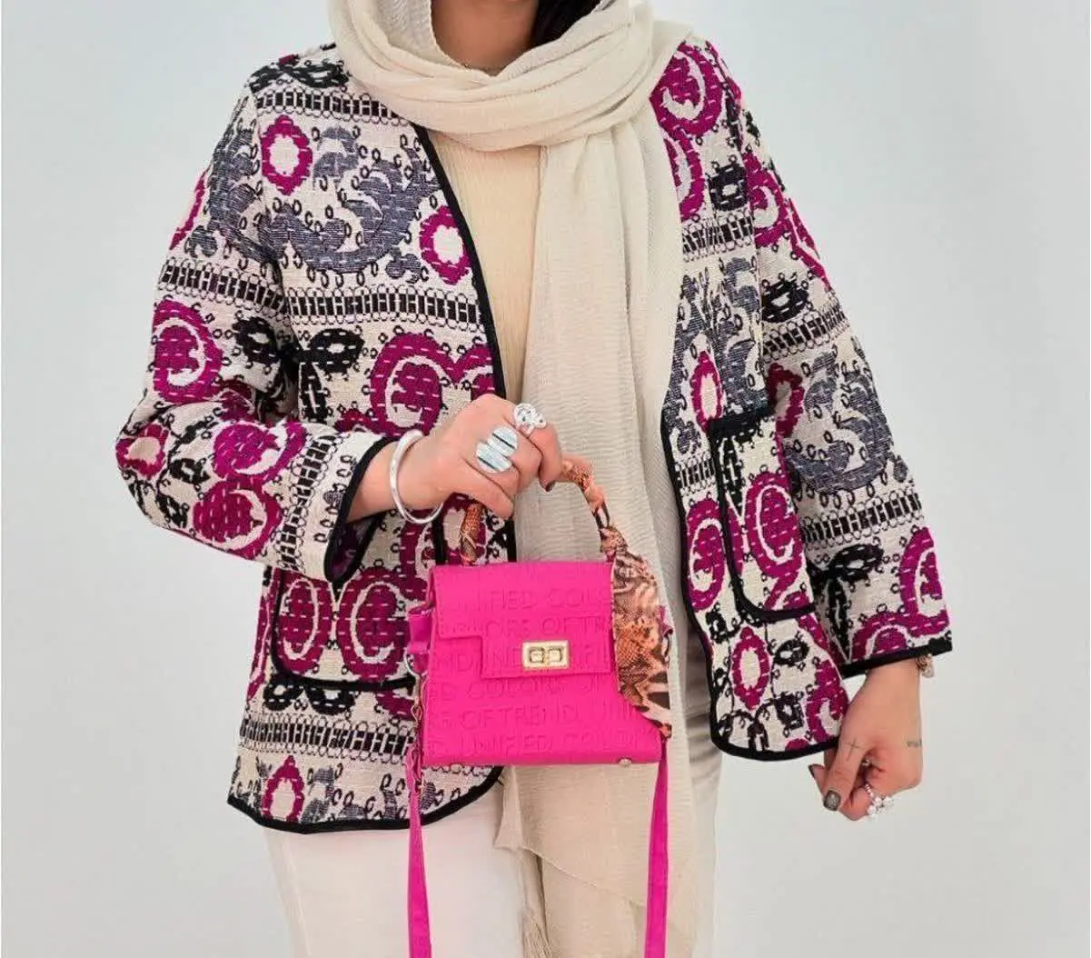 ❤️نام: کت گلیمی
